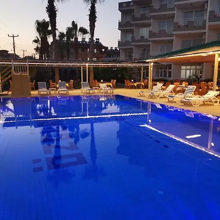 فندق Oezguerhan Otel سيدي